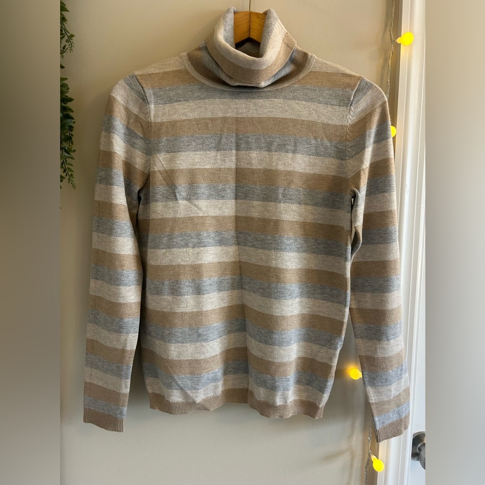 Cosy women’s turtleneck